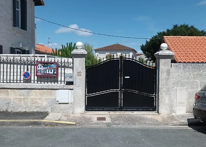 Chambres d'Hôtes Le Clos des Passiflores
